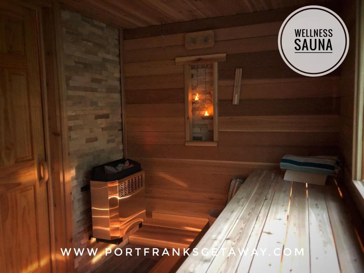 Cozy Cottage Retreat Lambton Shores Экстерьер фото